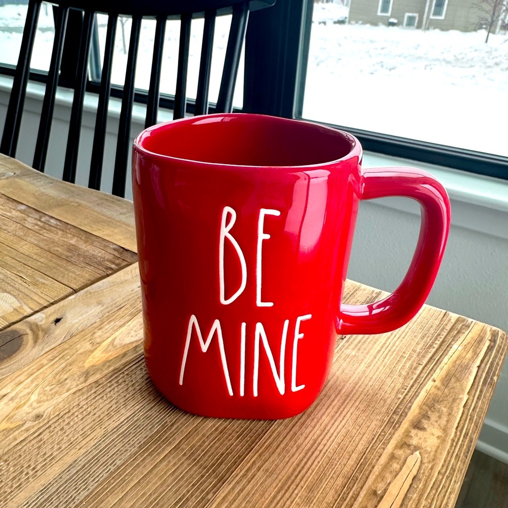 Rae Dunn Be Mine mug